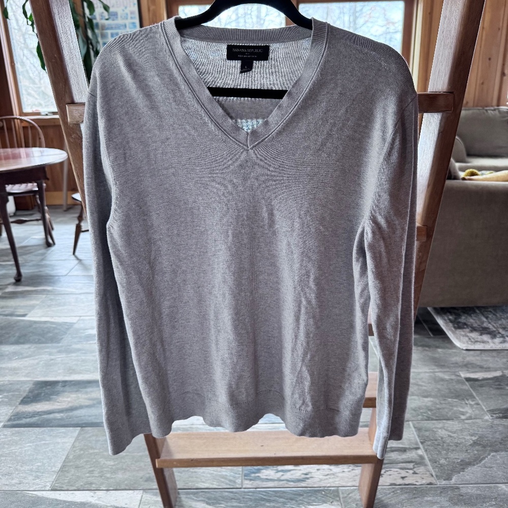 Men's Light Grey V Neck